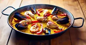 Paella resepti 2026 – aito espanjalainen klassikko kotona